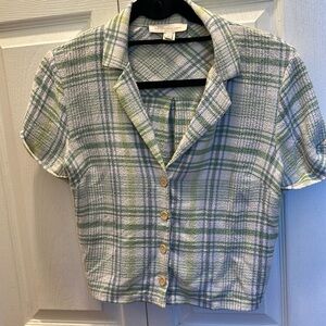 Flannel button down perfect for fall and spring